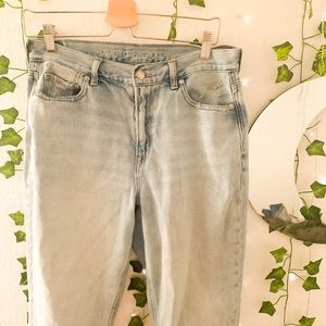 American Eagle Mom Jeans